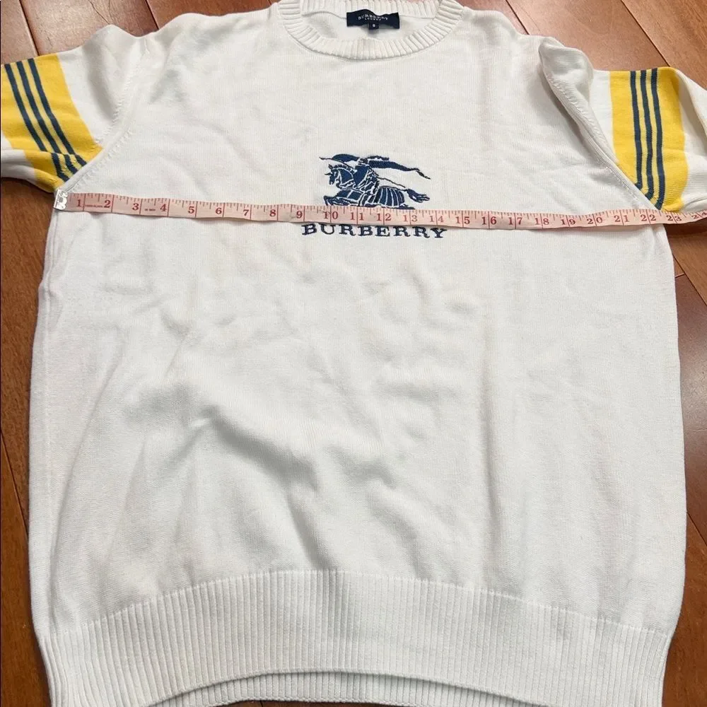 Burberry Vintage‎ Y2K crewneck sweater with the Equestrian Knight strips Size 8